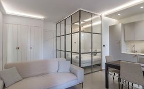 Private Furnished Apartment Ideally Located in The Carré d'Or Nice