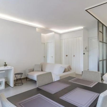 Private Furnished Apartment Ideally Located in The Carré d'Or Nice Extérieur photo