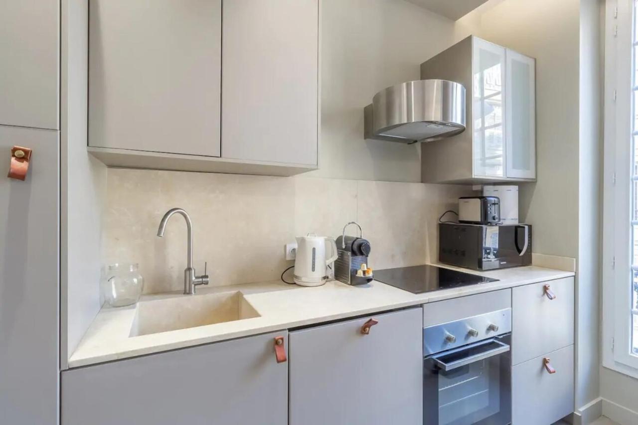 Private Furnished Apartment Ideally Located in The Carré d'Or Nice Extérieur photo